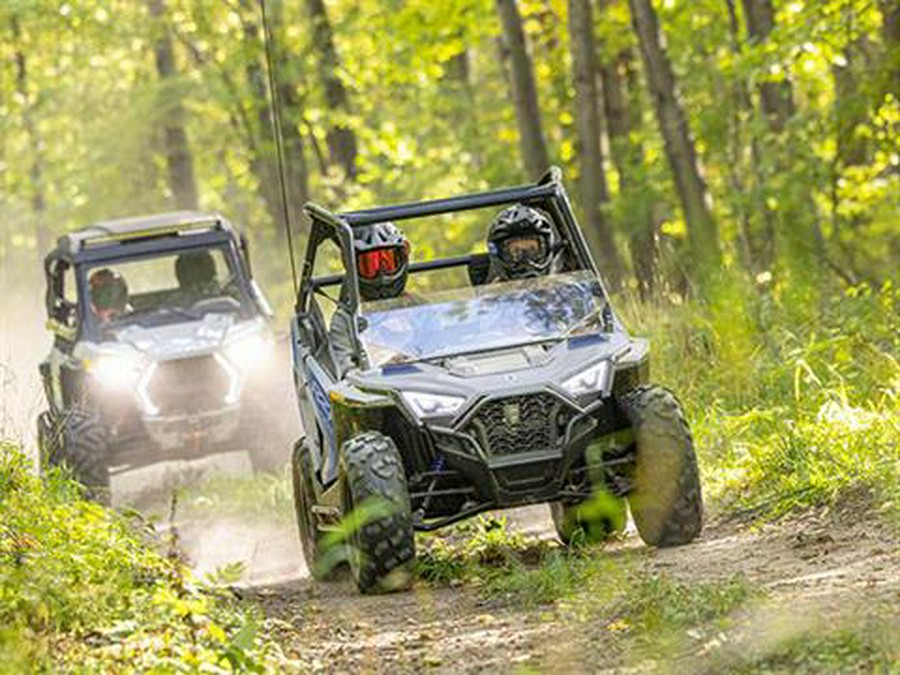 2025 Polaris RZR 200 EFI