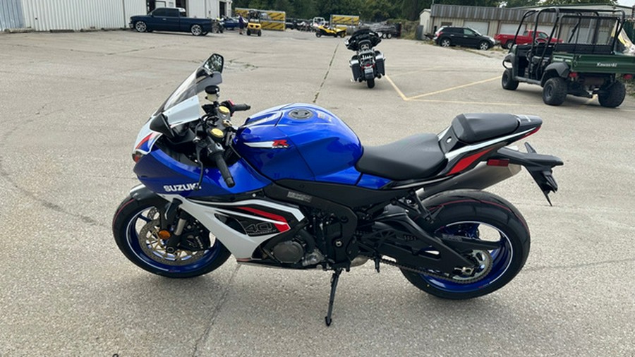2027 Suzuki GSX-R1000R 40TH ANN.