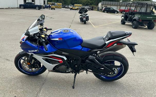 2027 Suzuki GSX-R1000R 40TH ANN.