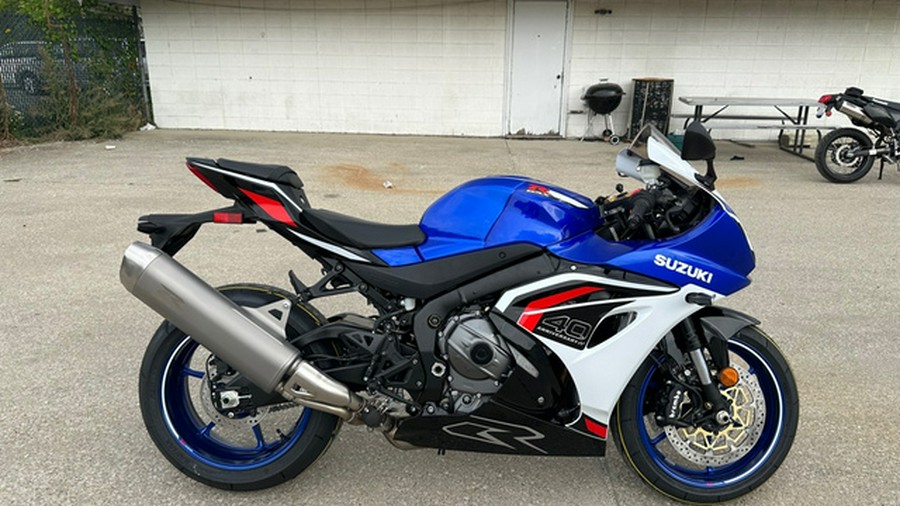 2027 Suzuki GSX-R1000R 40TH ANN.