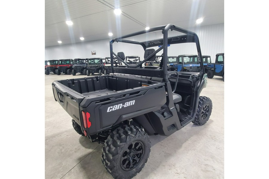 2026 Can-Am Defender HD7