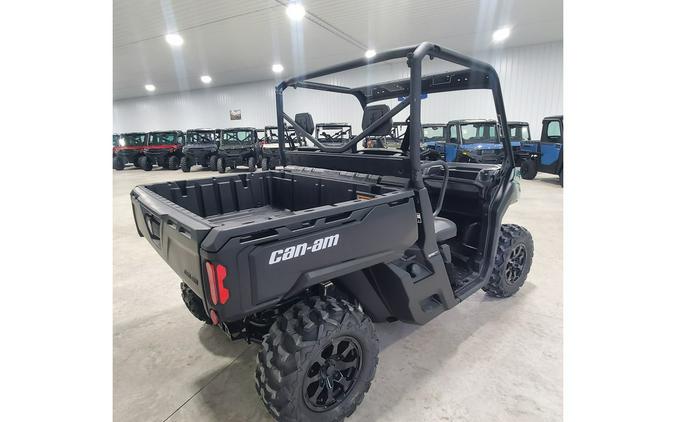 2026 Can-Am Defender HD7