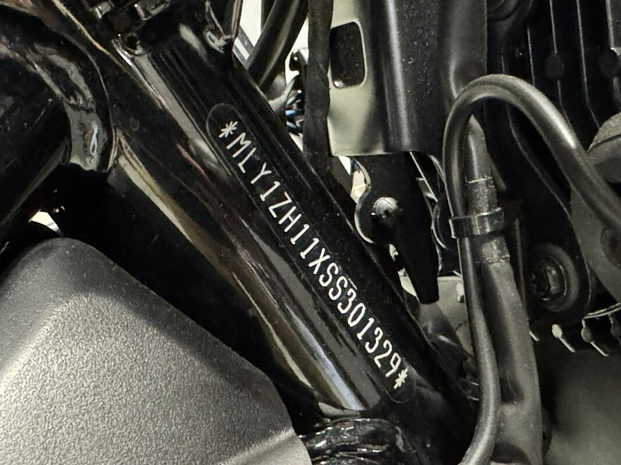 RH975 2025 Nightster®