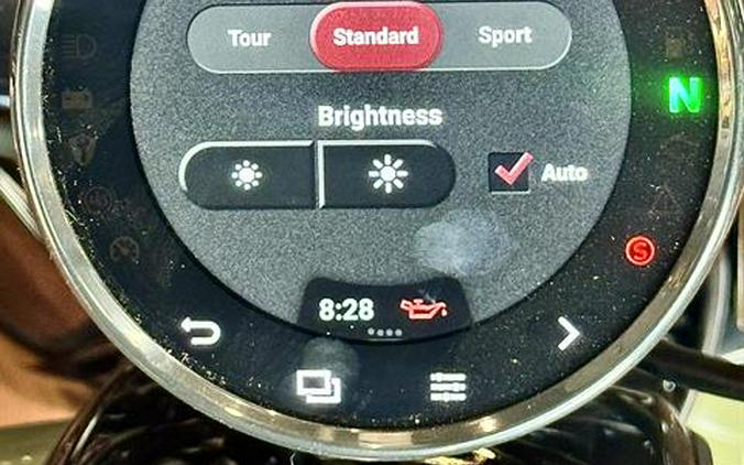 2025 Indian Motorcycle Super Chief Dark Horse