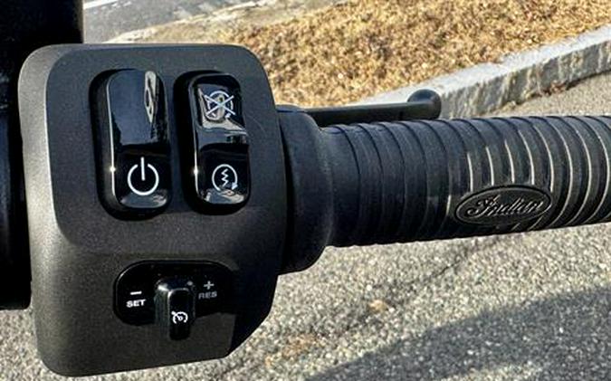 2025 Indian Motorcycle Super Chief Dark Horse