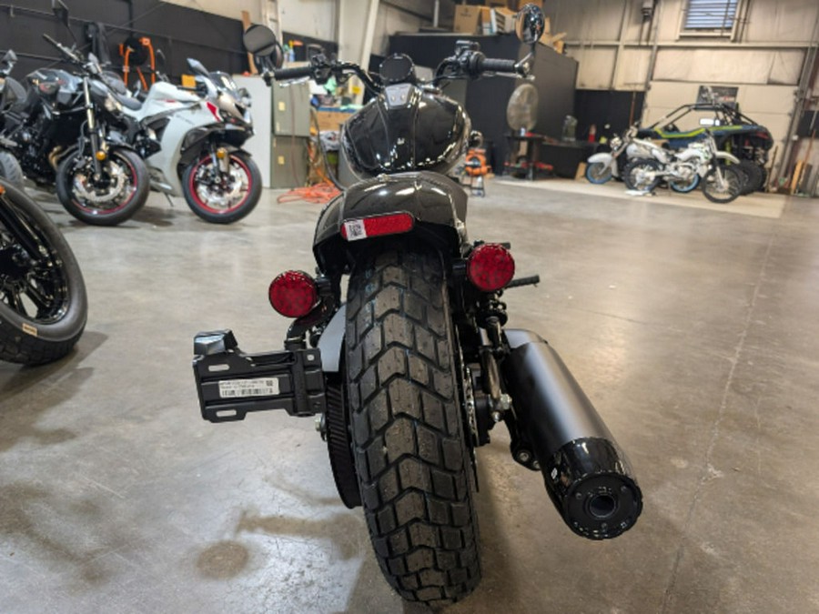 2025 Indian Motorcycle® Scout® Bobber Limited Black Metallic