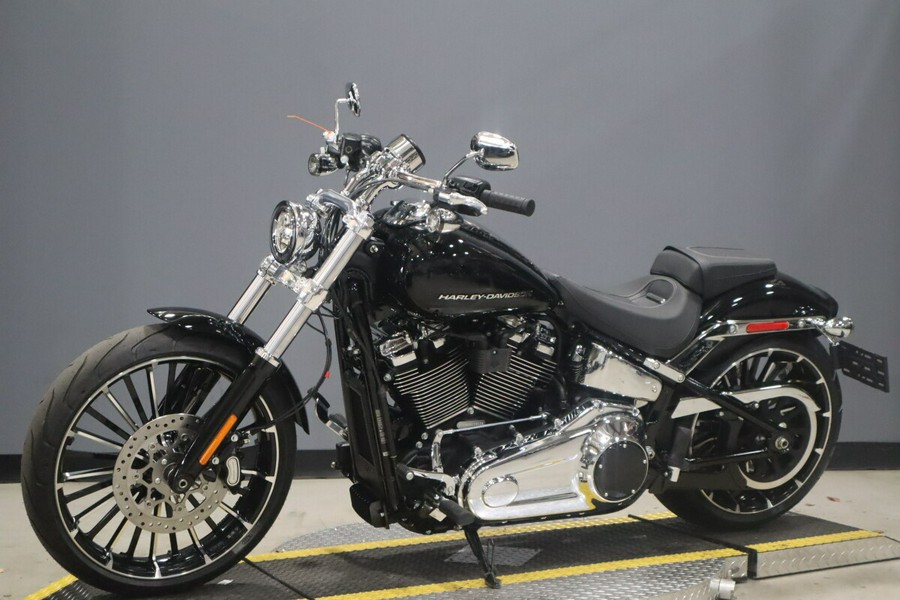 2025 Harley-Davidson Breakout