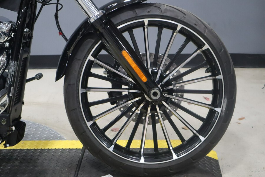 2025 Harley-Davidson Breakout