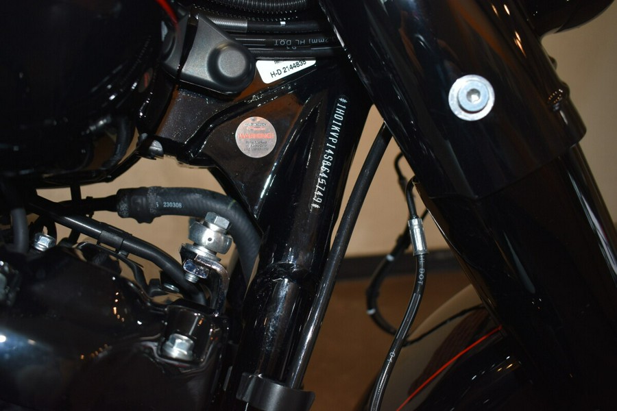 2025 Harley-Davidson® Road King® Special Vivid Black