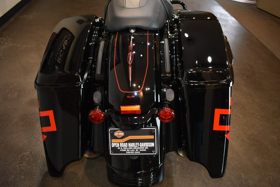 2025 Harley-Davidson® Road King® Special Vivid Black