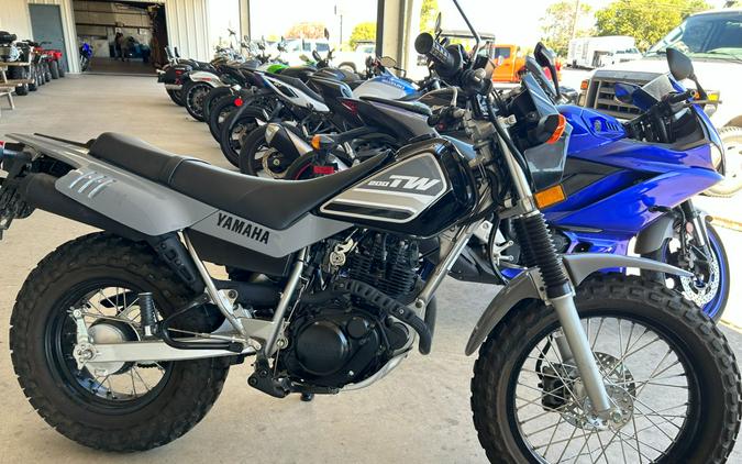 2021 Yamaha TW200