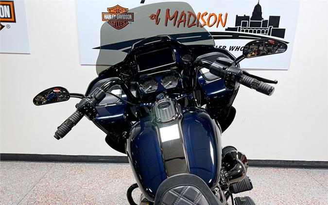 2022 Harley-Davidson CVO ROAD GLIDE FLTRXSE 5,850 Miles