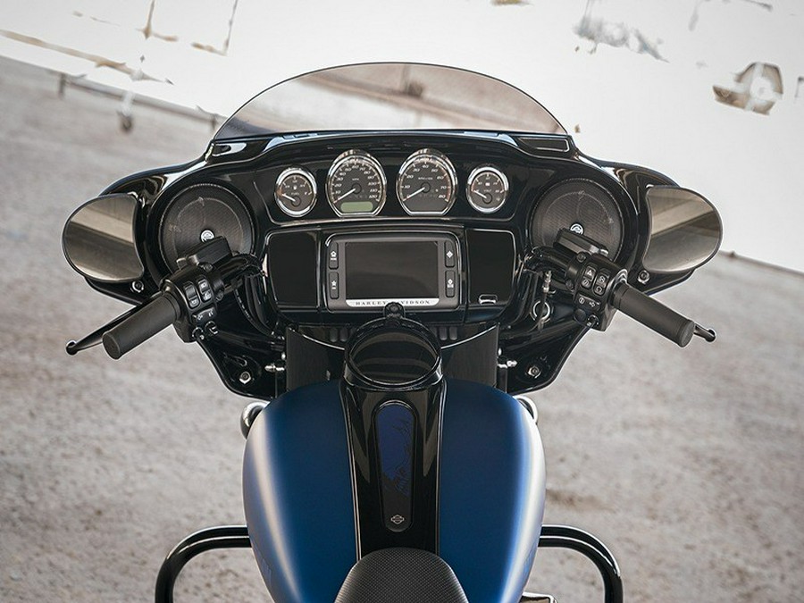 2018 Harley-Davidson CVO™ Street Glide®