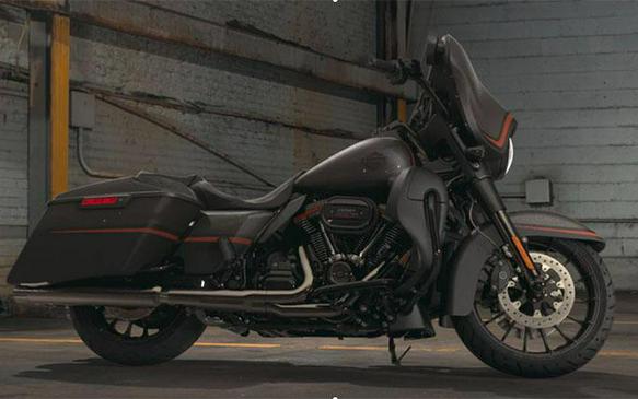 2018 Harley-Davidson CVO™ Street Glide®