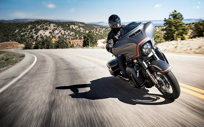 2018 Harley-Davidson CVO™ Street Glide®