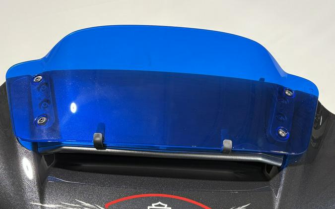 2026 Harley-Davidson® Street Glide® Midnight Ember Chrome Trim