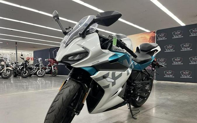 2022 CFMoto 300SS