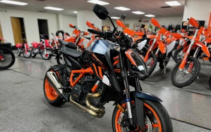 2023 KTM 1290 Super Duke R Evo