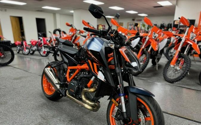 2023 KTM Super Duke 1290 R EVO