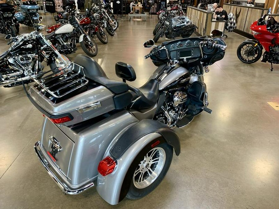 2016 Harley-Davidson® FLHTCUTG - Tri Glide® Ultra