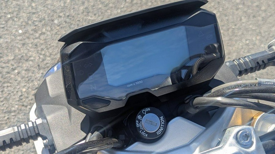 2025 BMW G 310 R Style Sport