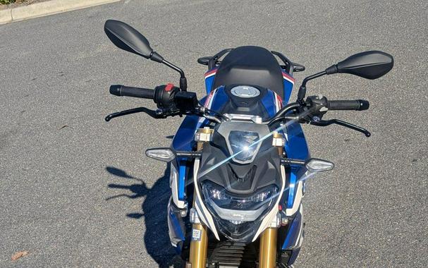 2025 BMW G 310 R Style Sport