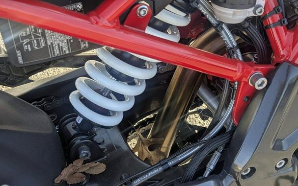 2025 BMW G 310 R Style Sport