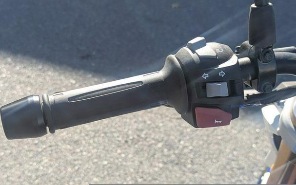 2025 BMW G 310 R Style Sport