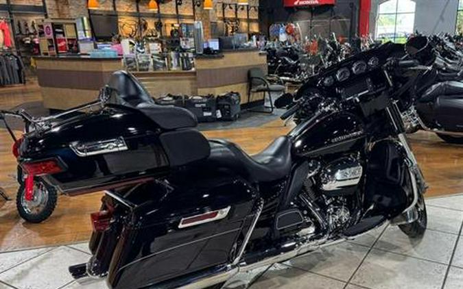 2017 Harley-Davidson Road King®