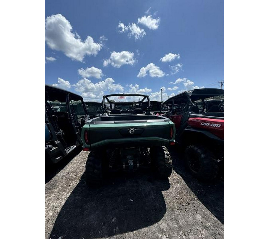 2025 Can-Am® Commander DPS 1000R