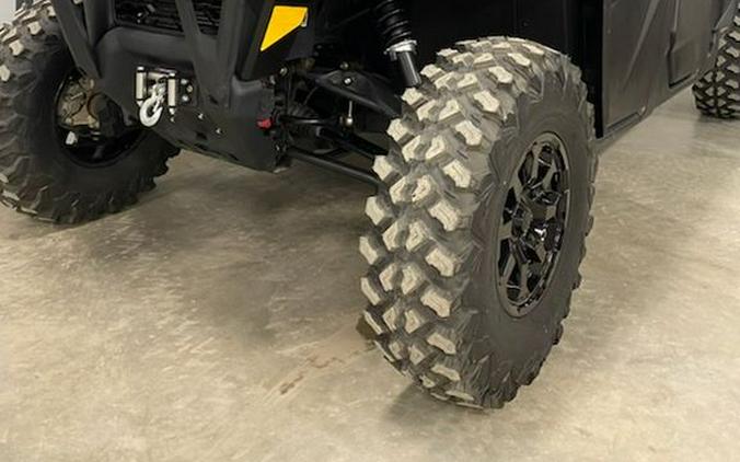 2024 Can-Am® 2024 DEFENDER MAX LTD CAB HD10 GRAY SKU # 6MRB