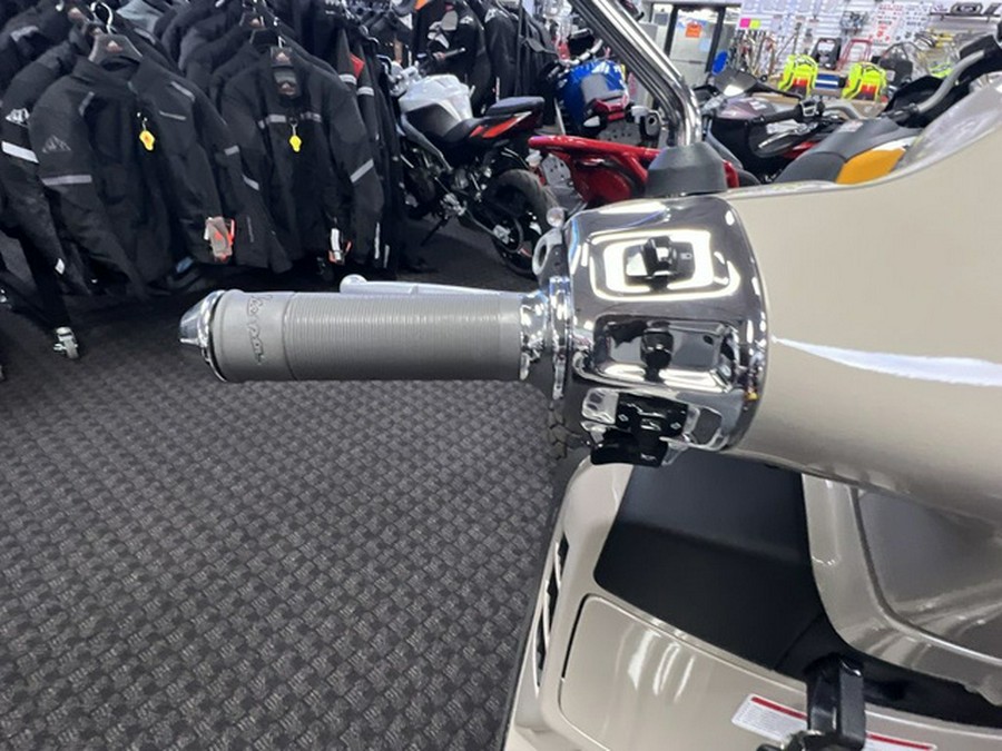 2025 Vespa GTS 310