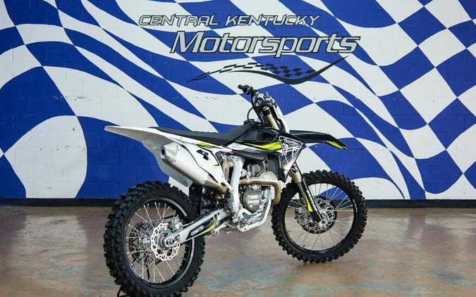 2025 TF450-RC Edition - Triumph