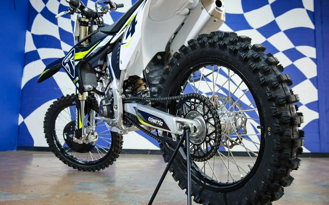2025 TF450-RC Edition - Triumph