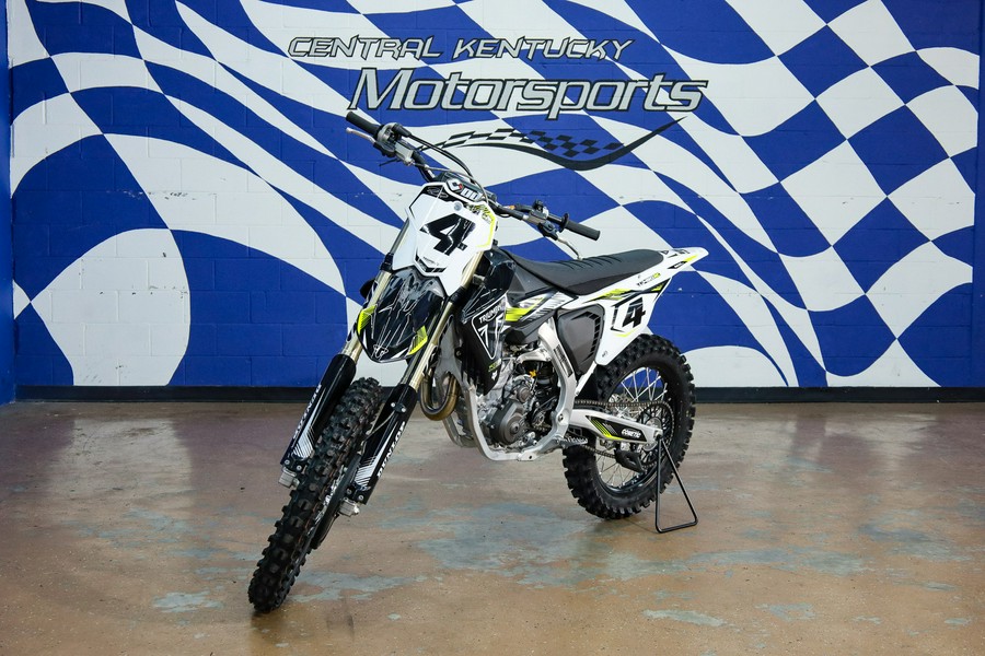 2025 TF450-RC Edition - Triumph