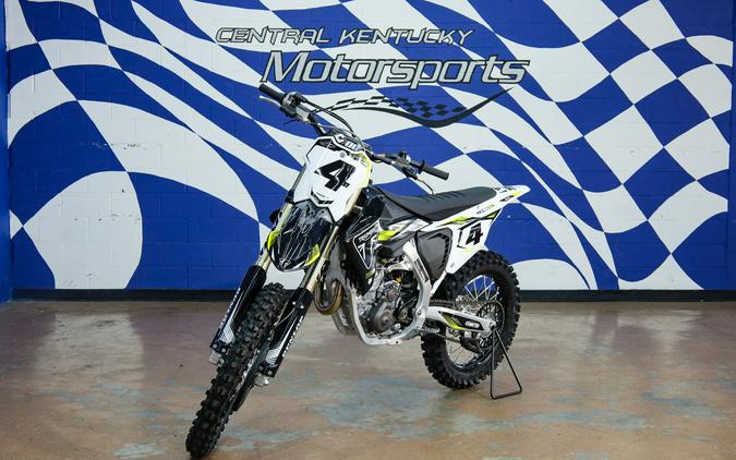 2025 TF450-RC Edition - Triumph