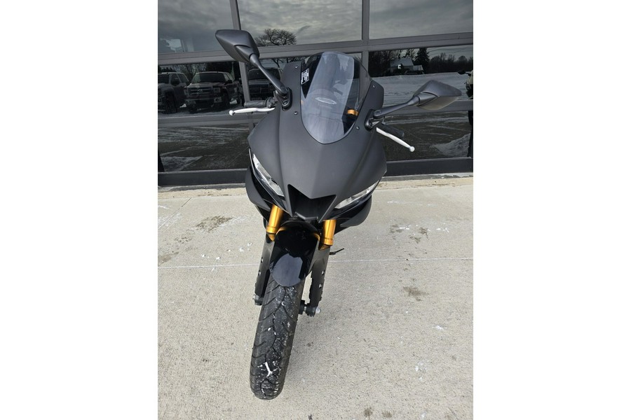 2019 YZF R3 - Yamaha