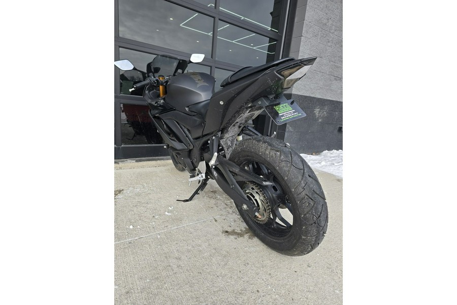 2019 YZF R3 - Yamaha