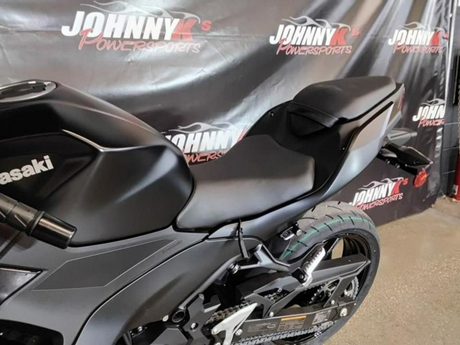 2026 Kawasaki Ninja 500 ABS Metallic Flat Spark Black