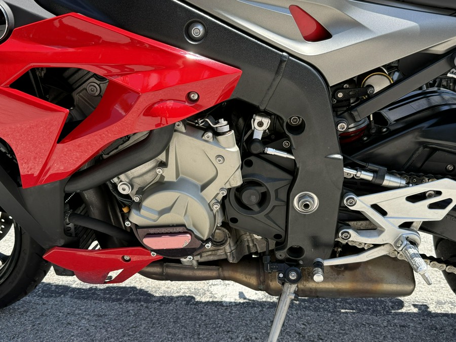 2016 BMW S 1000 R
