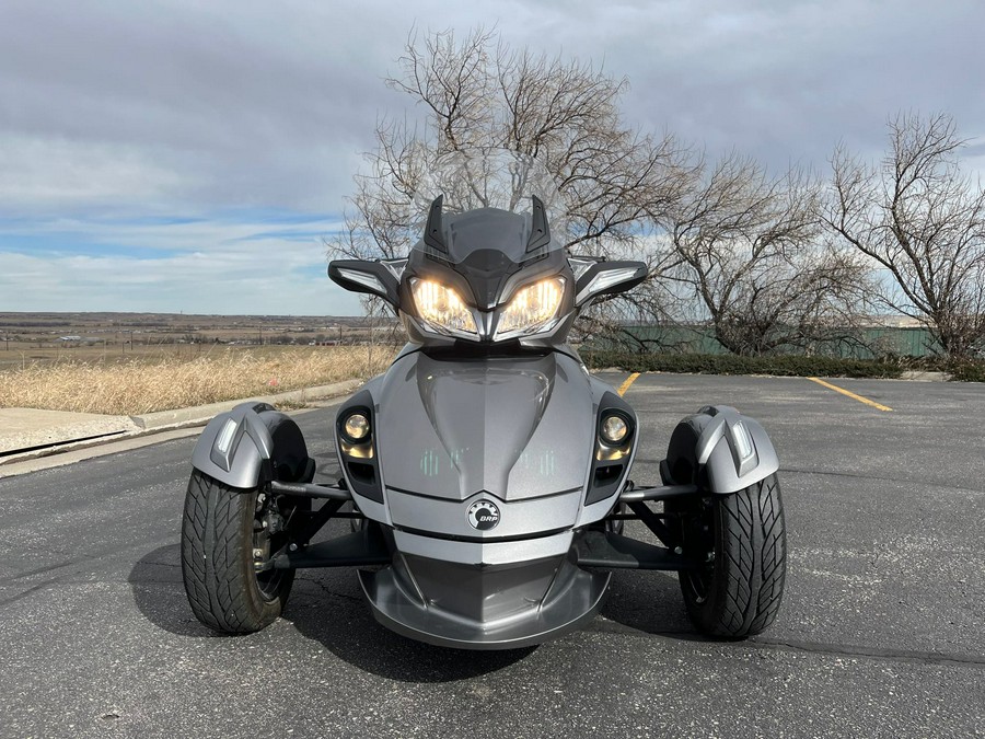 2013 Can-Am Spyder ST-S SE5