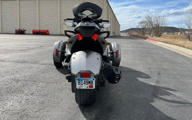 2013 Can-Am Spyder ST-S SE5