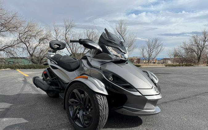 2013 Can-Am Spyder ST-S SE5