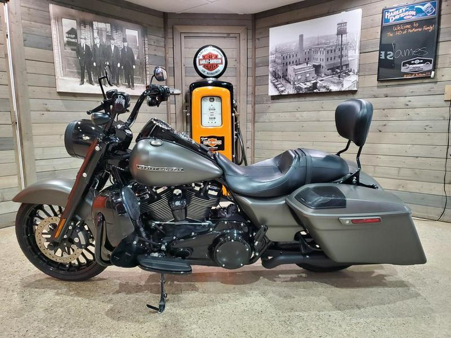 2018 Harley-Davidson® FLHRXS - Road King® Special