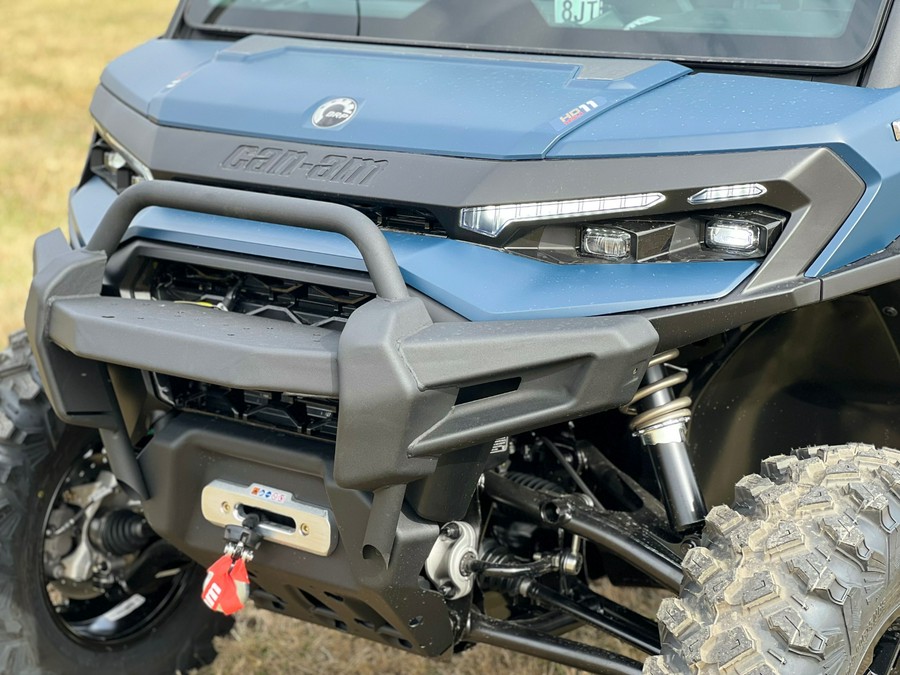 2026 Can-Am Defender Limited HD11