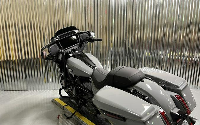 2026 Harley-Davidson FLHX - Street Glide