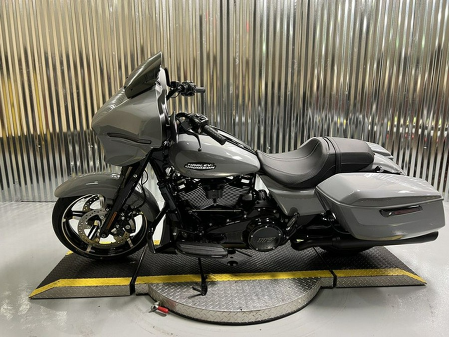 2026 Harley-Davidson FLHX - Street Glide