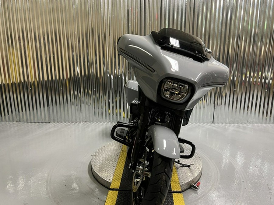 2026 Harley-Davidson FLHX - Street Glide