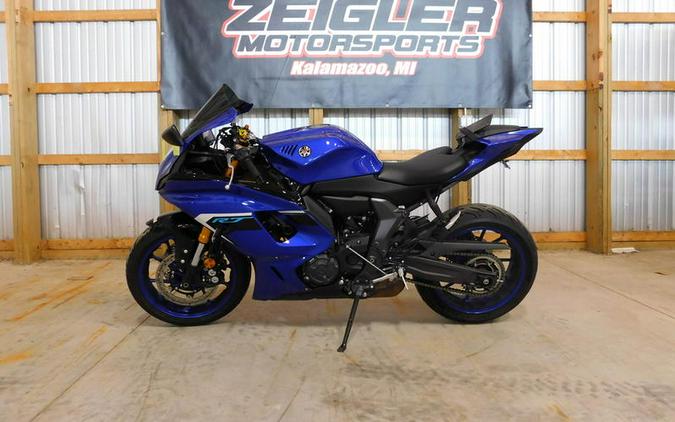 2025 Yamaha YZF-R7
