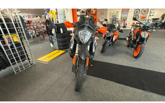 2020 KTM 790 Adventure R - Orange / White